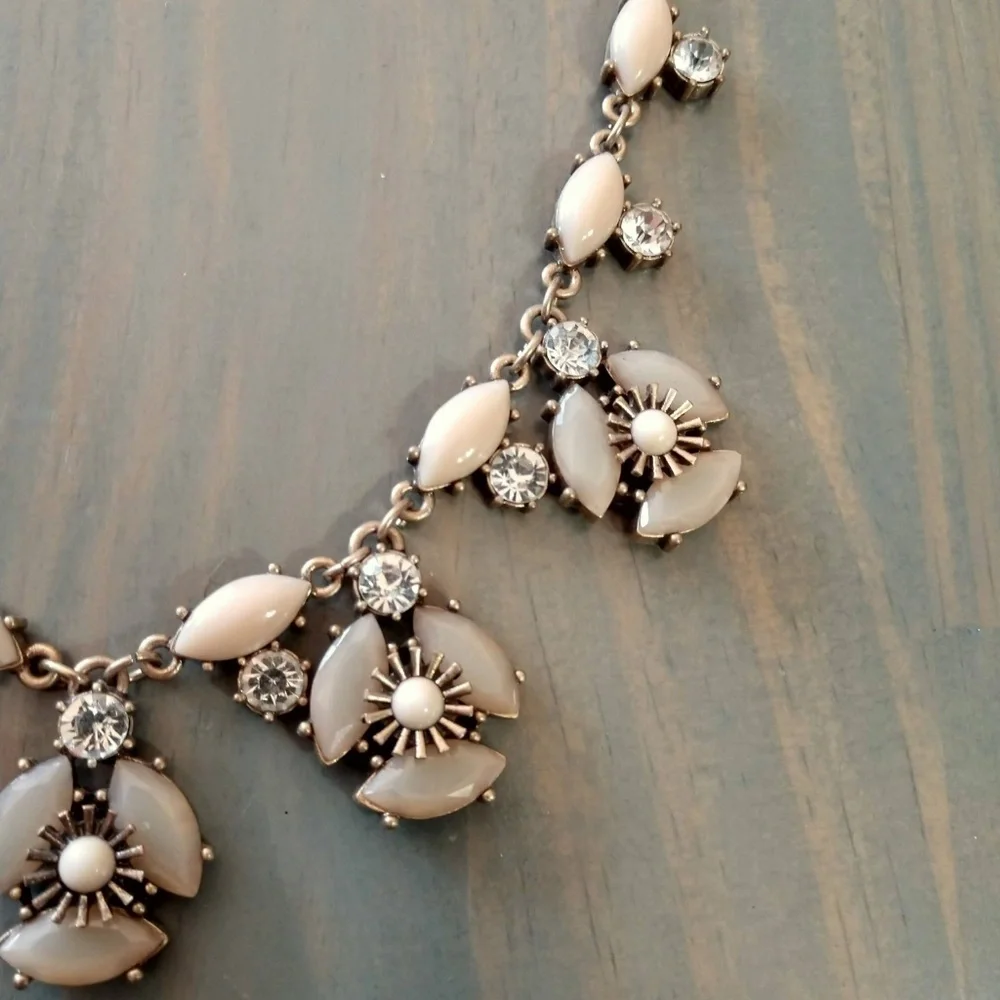 Flower and crystal necklace